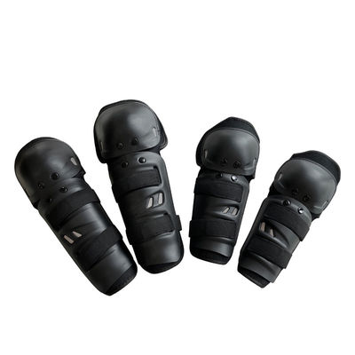 Los protectores de rodilla Black Elbow se ajustan a todos y se pueden personalizar