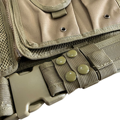Vestido de protección multifuncional de color kaki/tano con bolsas múltiples y revestimiento de malla de 1,6 kg