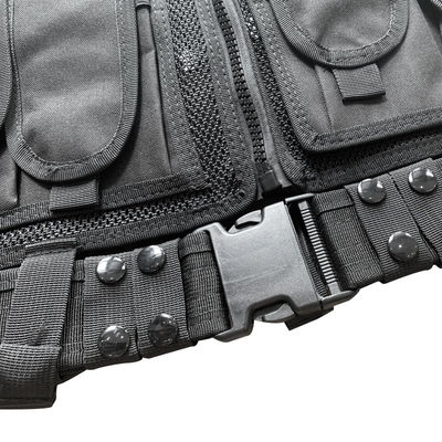 Confortable chaleco negro de protección con varias bolsas para el cuerpo y el equipo de tela