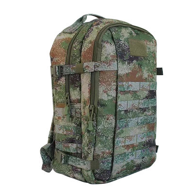 Mochila impermeable de 24L de capacidad con correas con sistema Molle y tejido de Oxford 600D