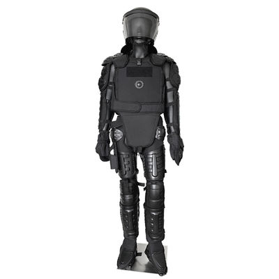 Fox-107 traje antidisturbios con armadura resistente al impacto.