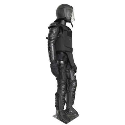 Fox-107 traje antidisturbios con armadura resistente al impacto.