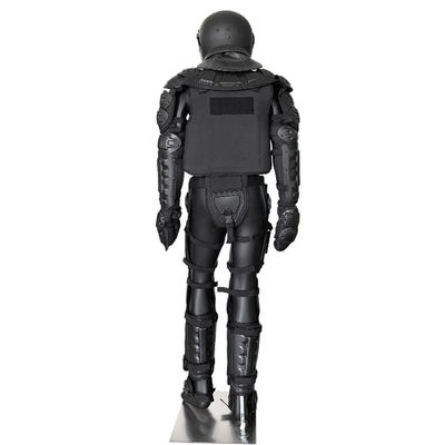 Fox-107 traje antidisturbios con armadura resistente al impacto.